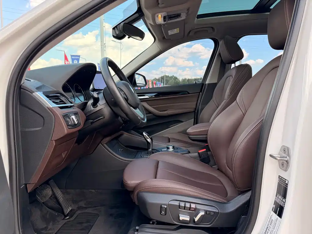 BMW X1 2022 — фото 12