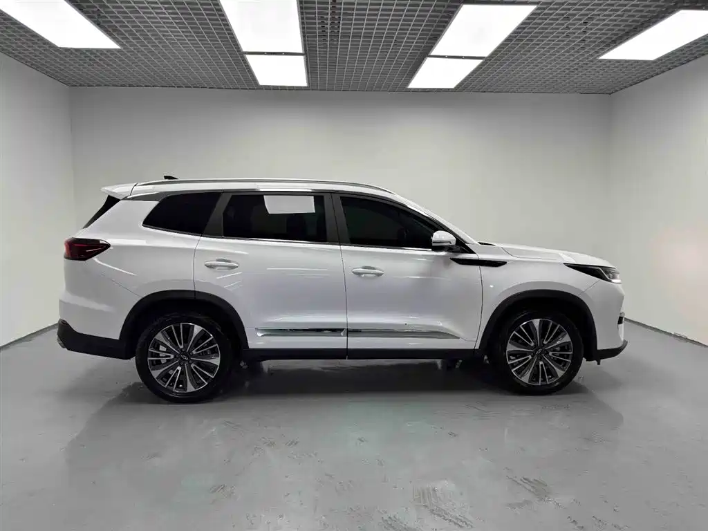 Chery Tiggo 8 PRO 2025 — фото 16