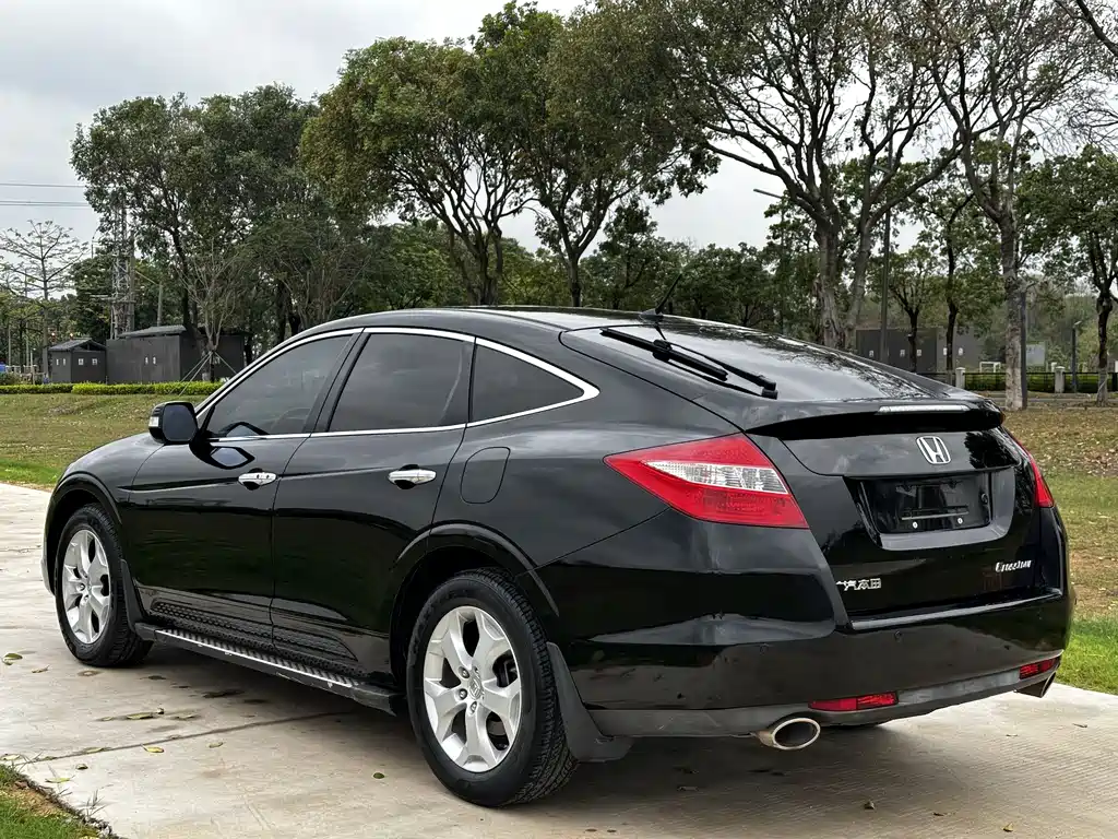 Honda Crosstour 2012 — фото 5