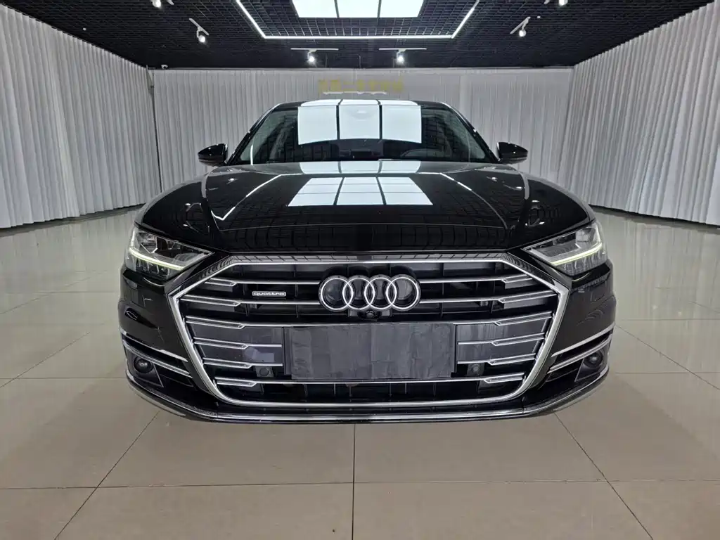 Audi A8 2020 — фото 2