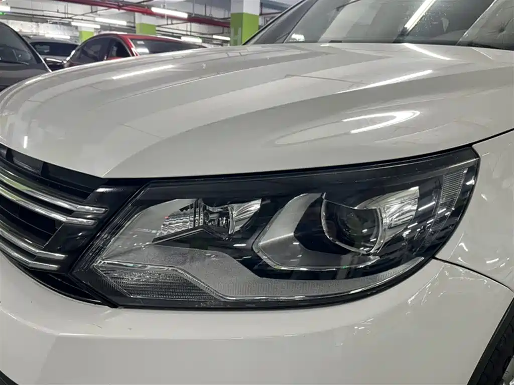 Volkswagen Tiguan 2019 — фото 14