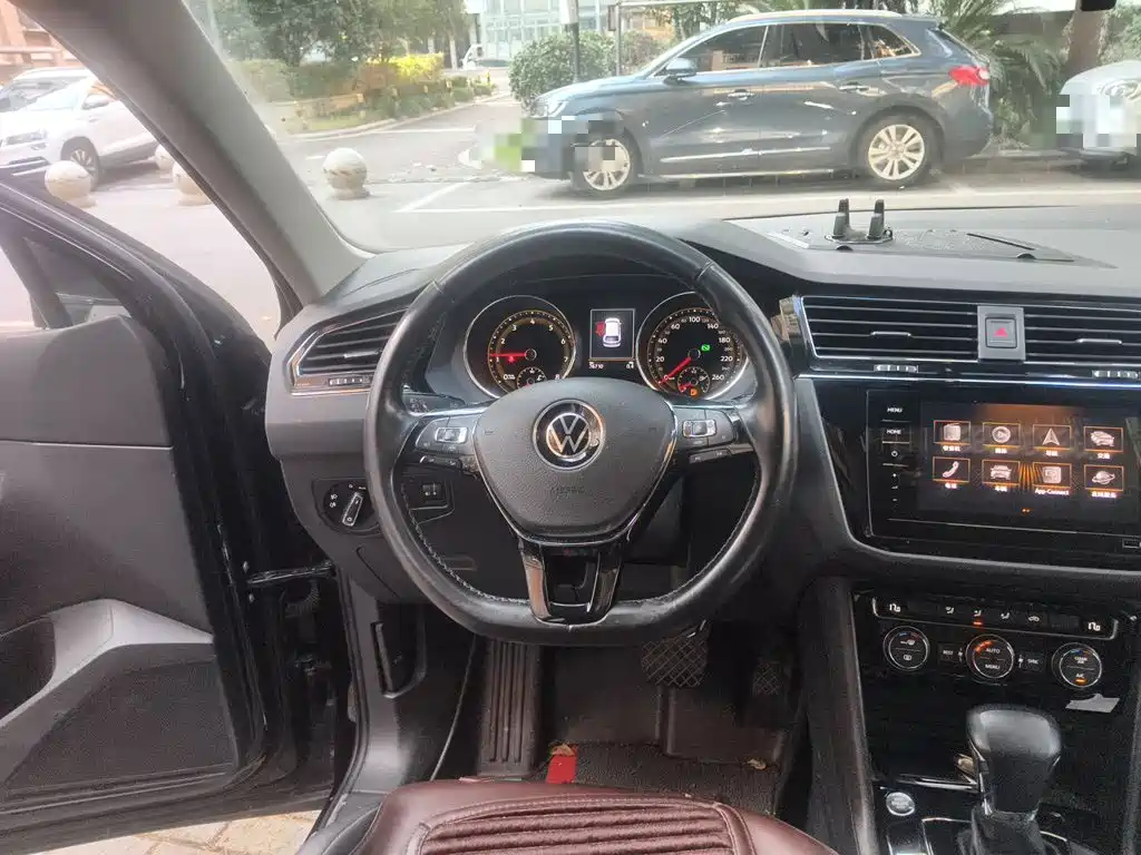 Volkswagen Tiguan L 2021
