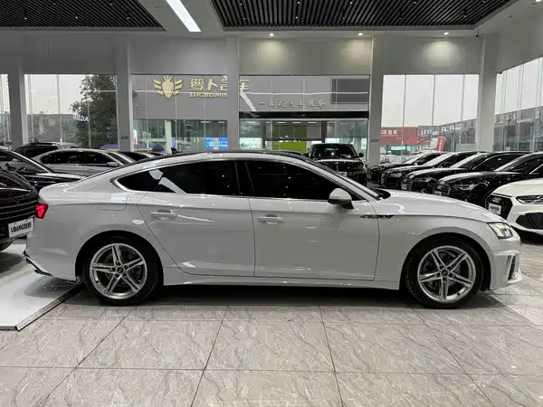 Audi A5 2022