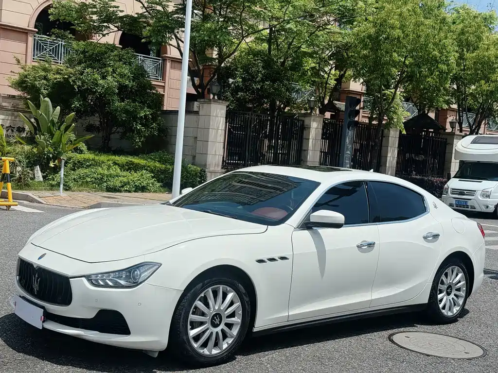 Maserati Ghibli 2018 — фото 3
