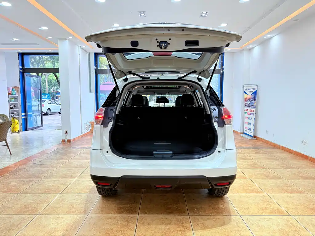 Nissan X-Trail 2016 — фото 15