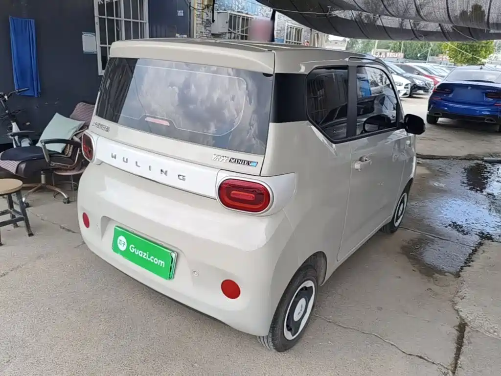Wuling Hongguang MINIEV 2025
