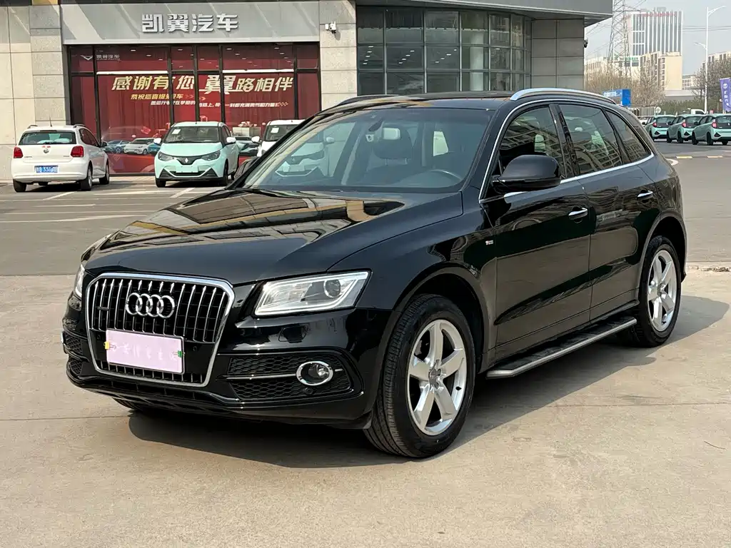 Audi Q5 2018 — фото 1