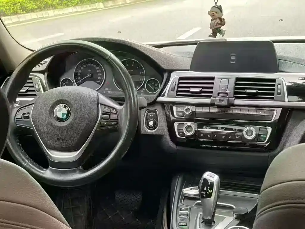 BMW 3 Series 2018