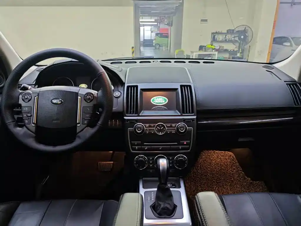 Land Rover Freelander 2 2014 — фото 9