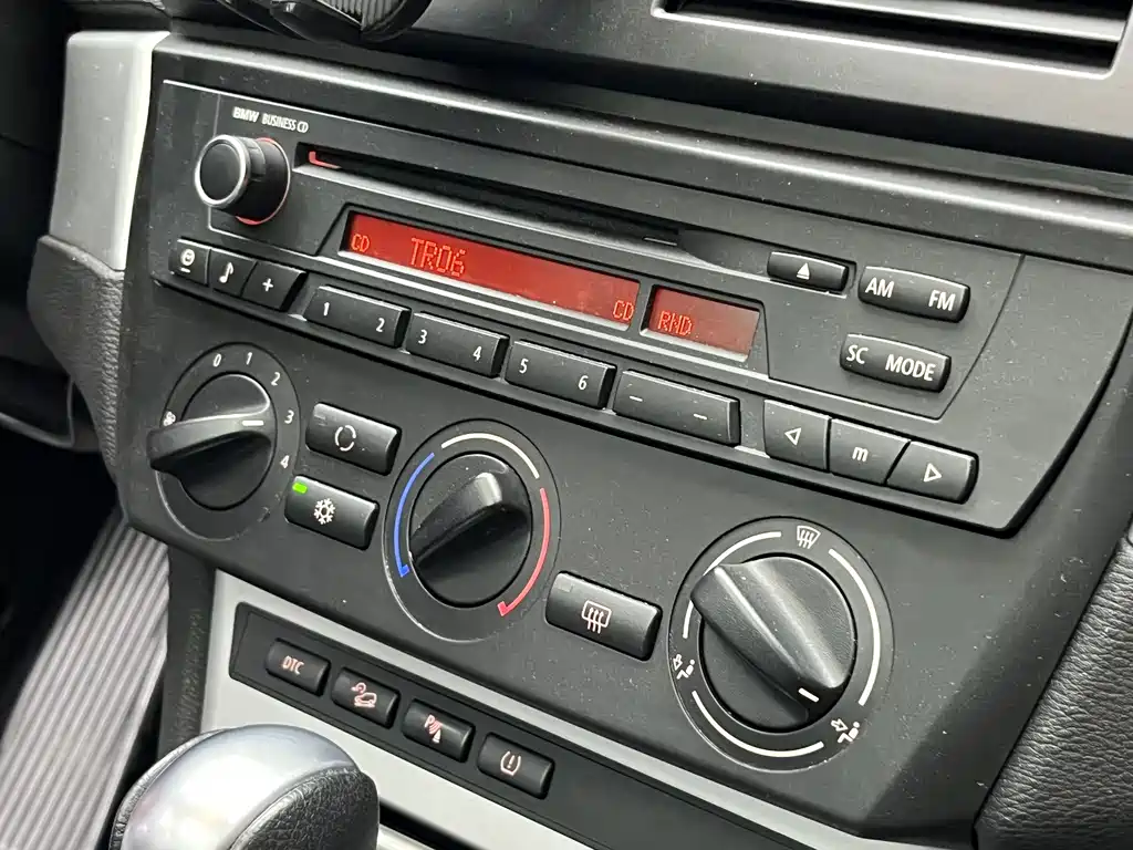 BMW X3 2010 — фото 15