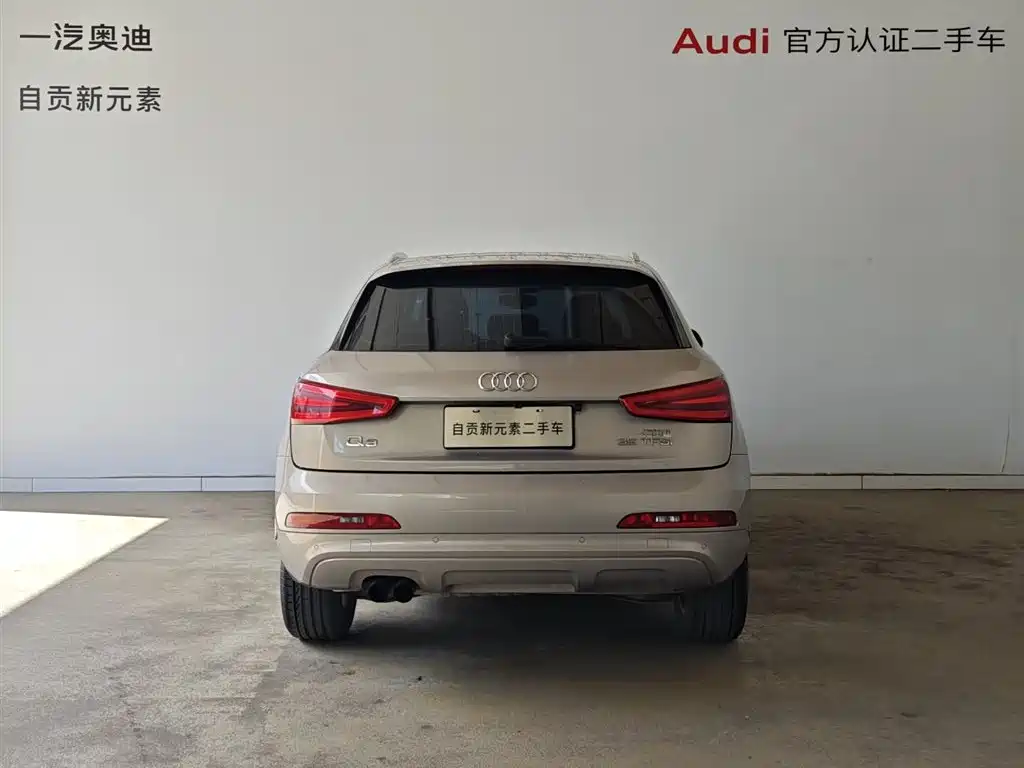 Audi Q3 2014 — фото 14