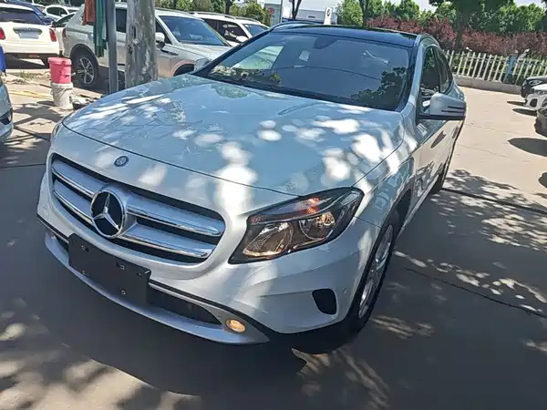 Mercedes-Benz GLA 2016
