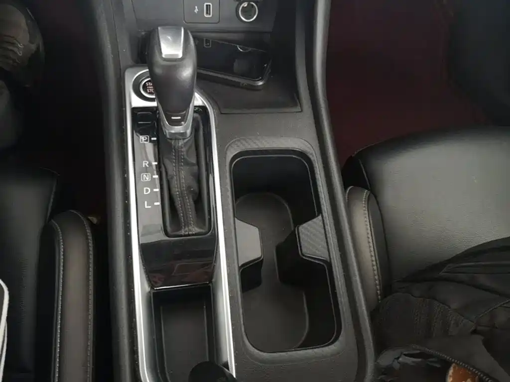 Nissan Sylphy 2020 — фото 14