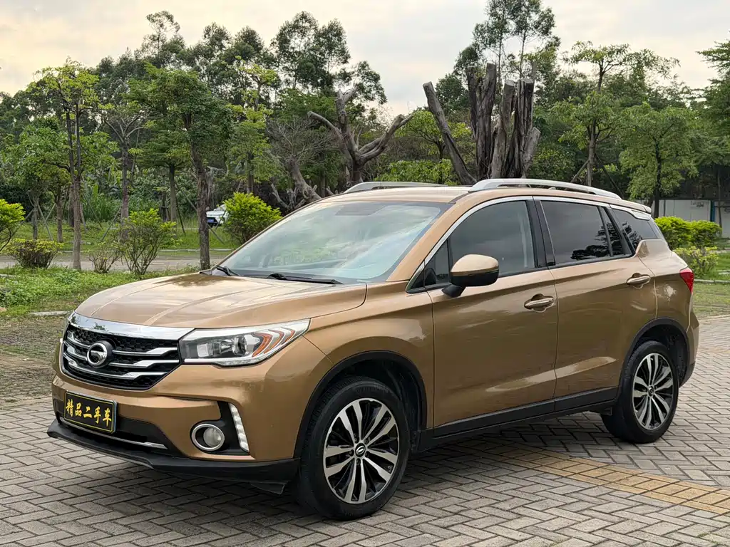 GAC Motor Trumpchi GS4 2015 — фото 1