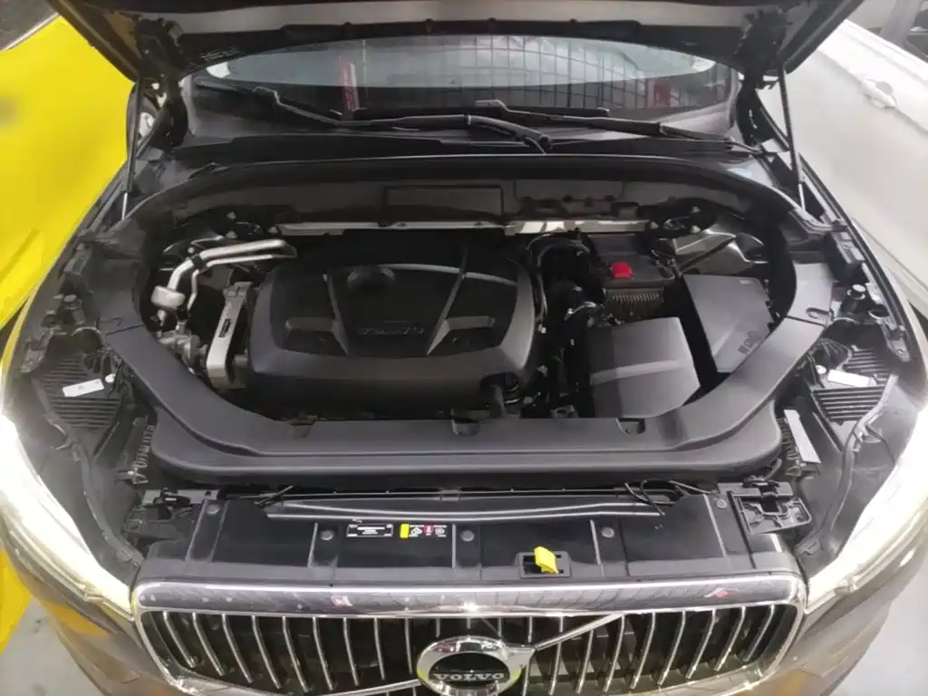 Volvo XC60 2018 — фото 20