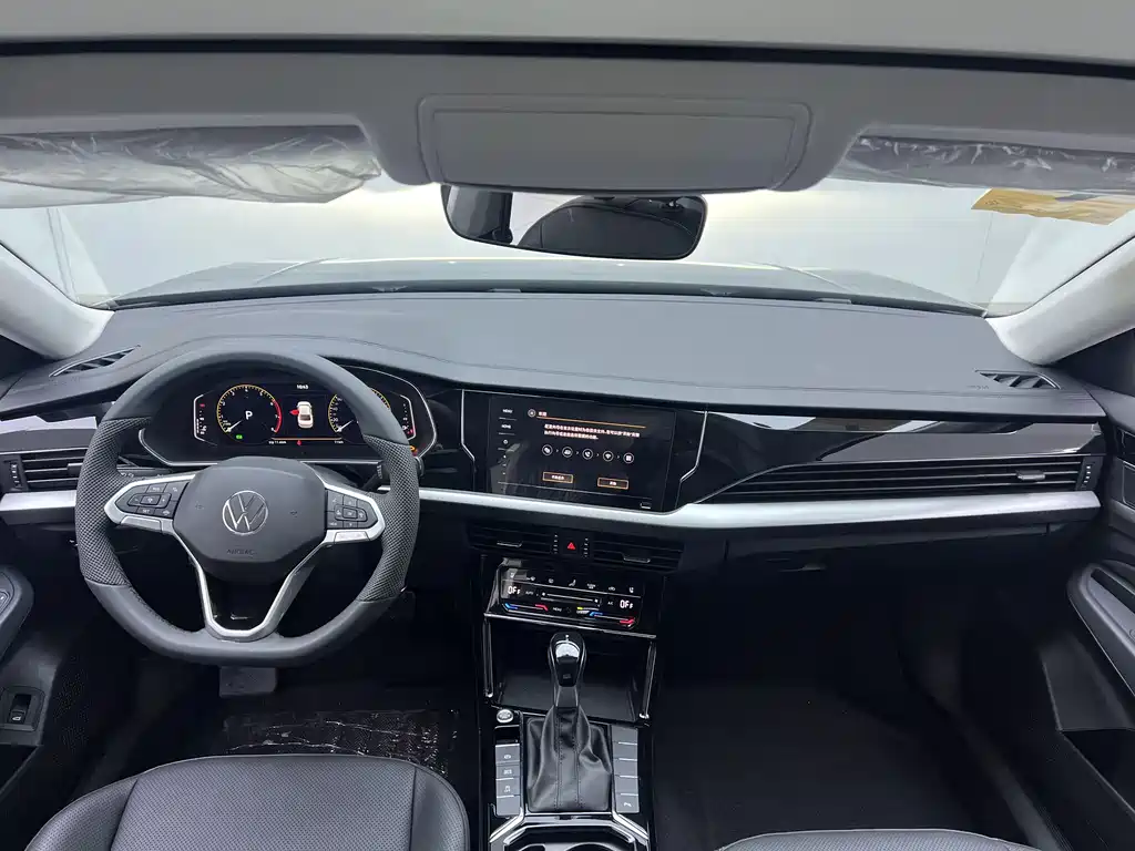 Volkswagen Passat — фото 13
