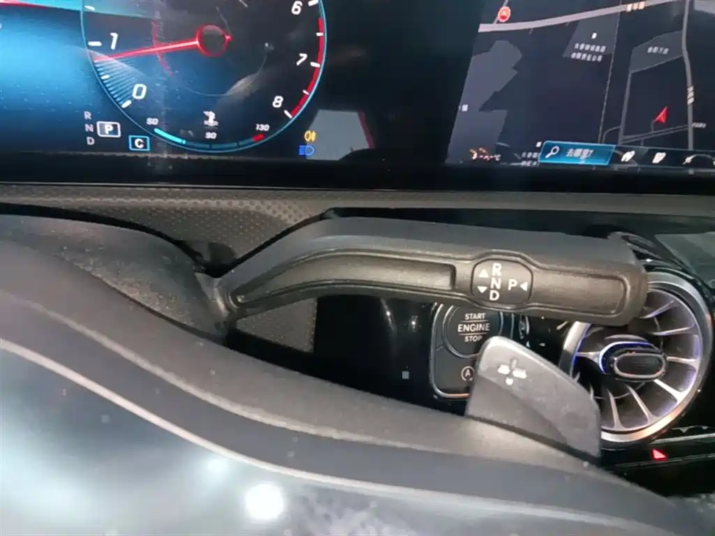 Mercedes-Benz A-Class 2022 — фото 14