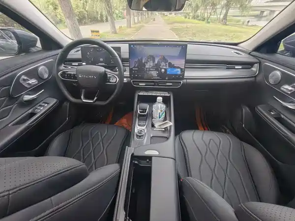 Chery Arrizo 8 PRO 2025