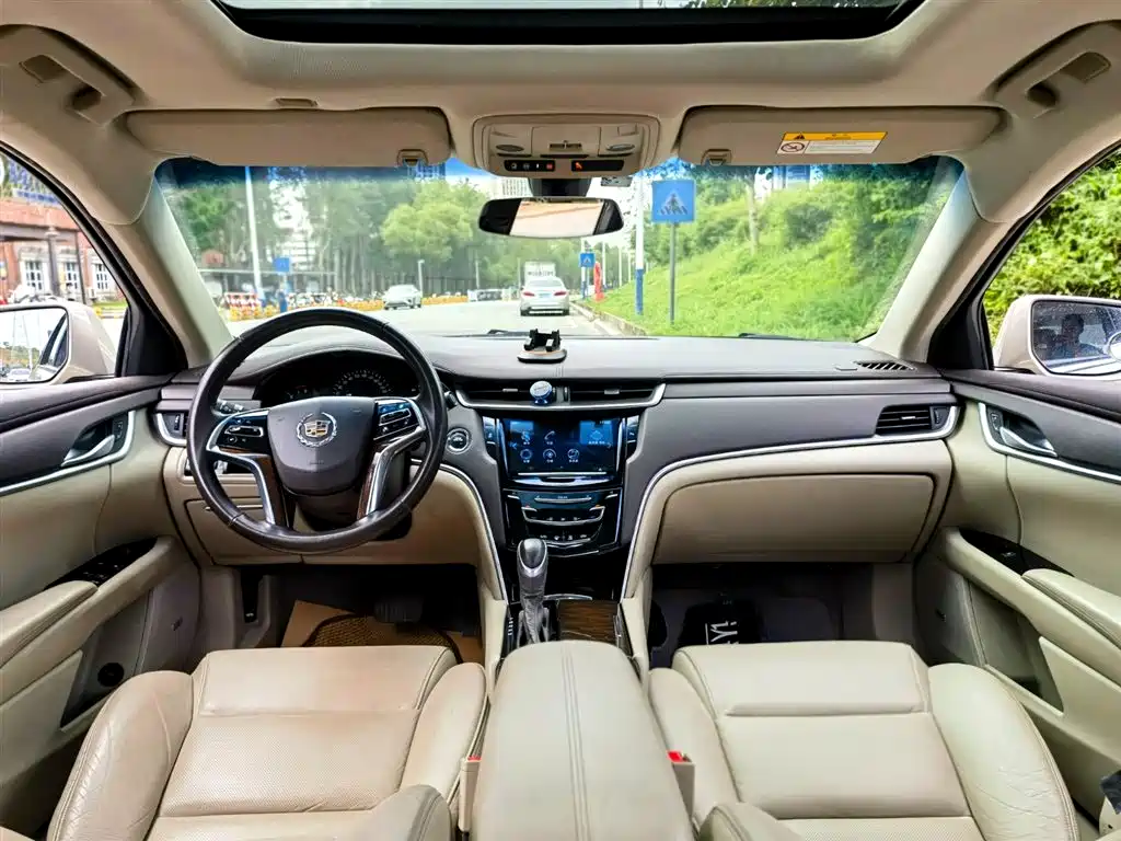 Cadillac XTS 2014 — фото 8