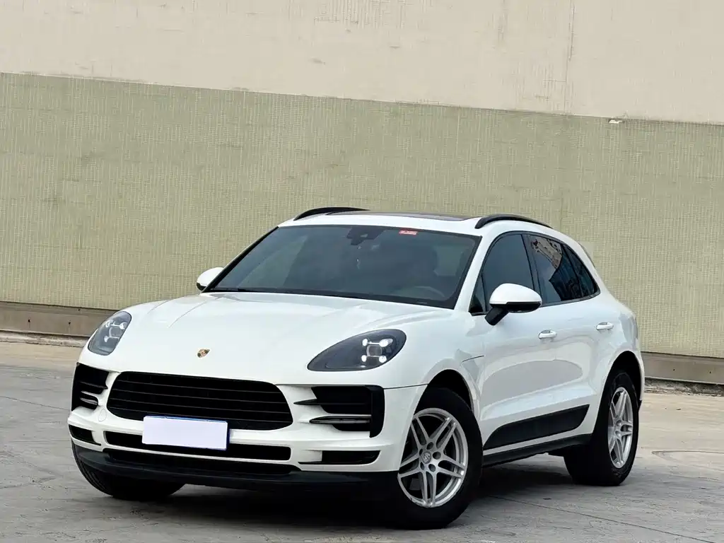 Porsche Macan 2020 — фото 1