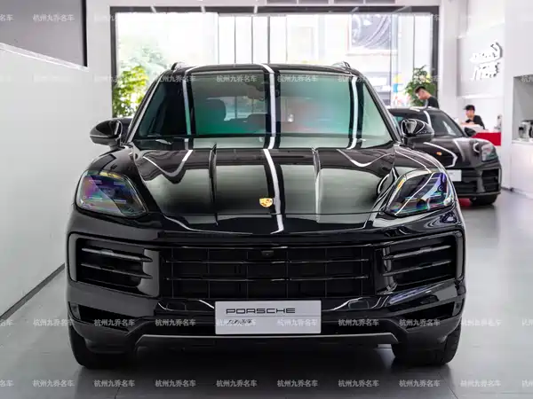 Porsche Cayenne 2025