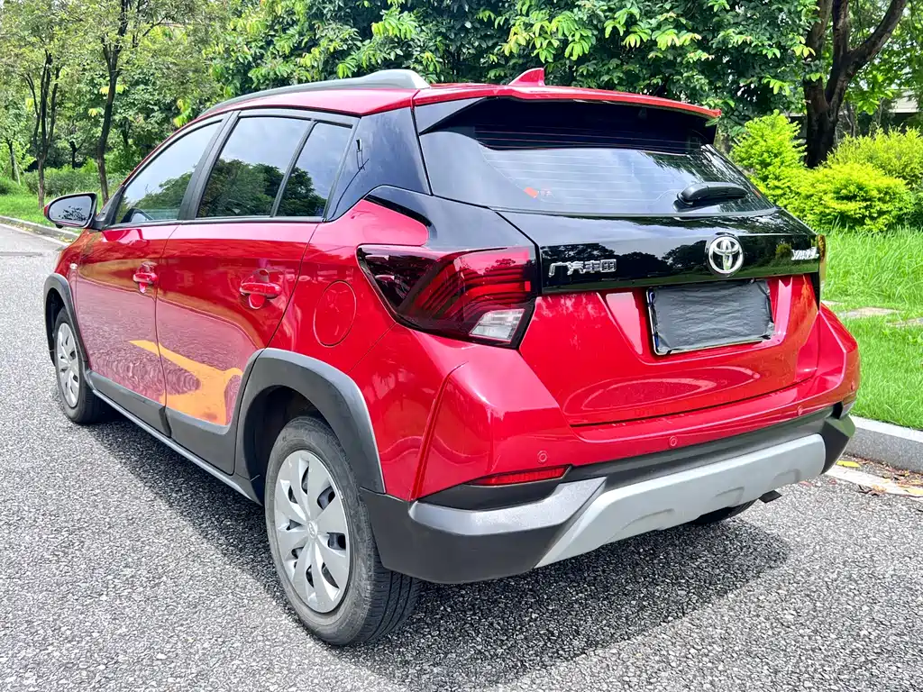 Toyota Yaris L 2022