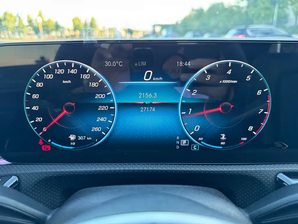Mercedes-Benz A-Class 2022 — фото 15