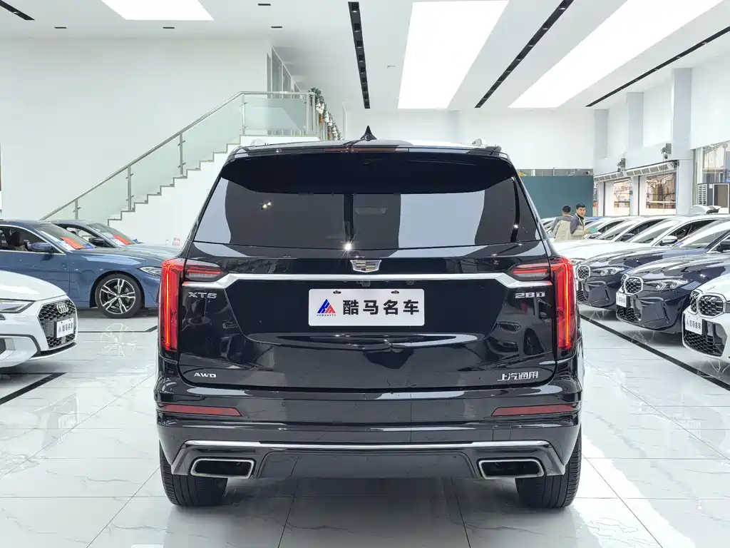 Cadillac XT6 2020 — фото 17