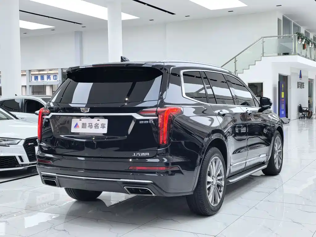 Cadillac XT6 2020 — фото 18