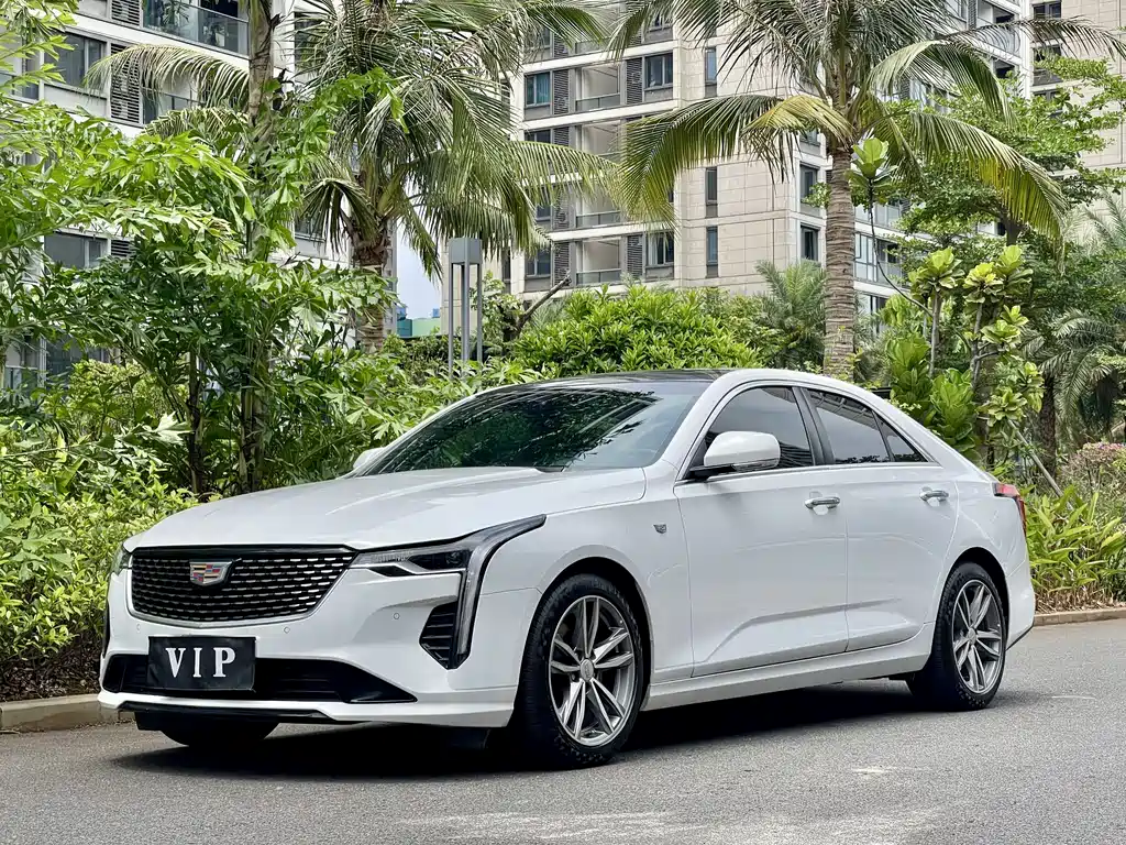Cadillac CT4 2021 — фото 1