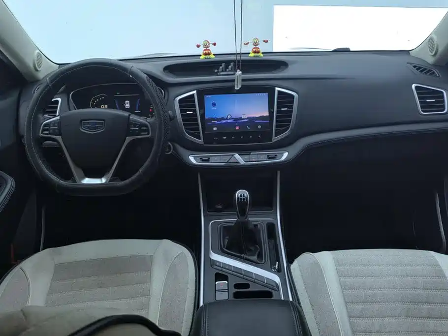 Geely Vision X6 2019 — фото 12