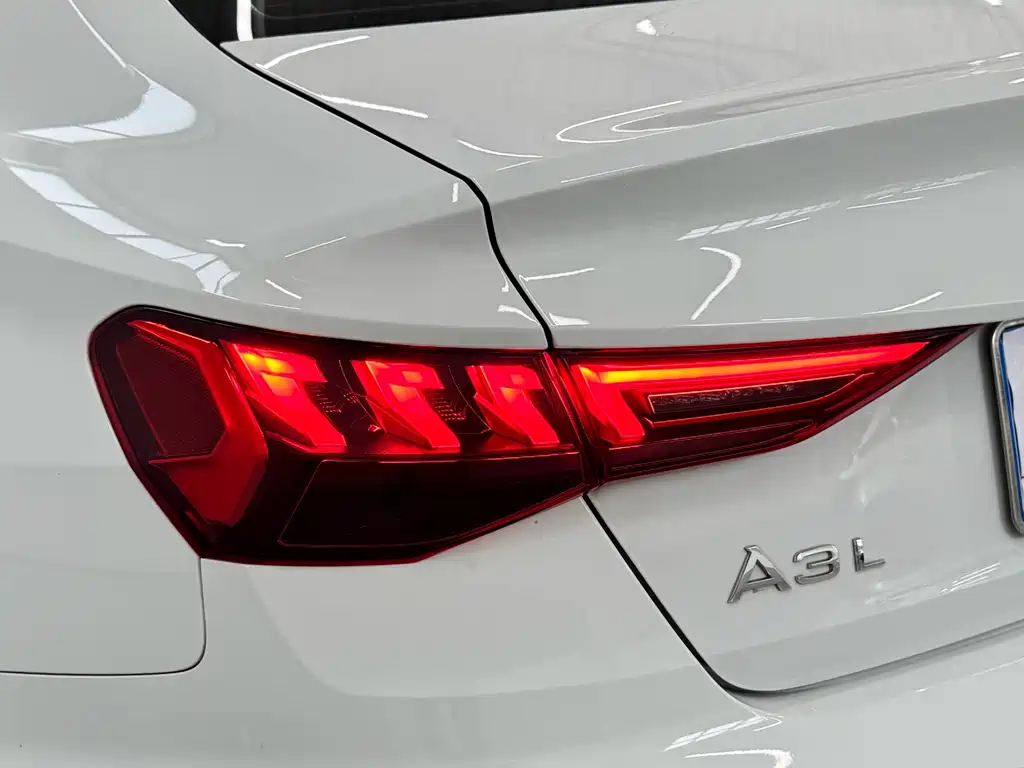 Audi A3 2022 — фото 16