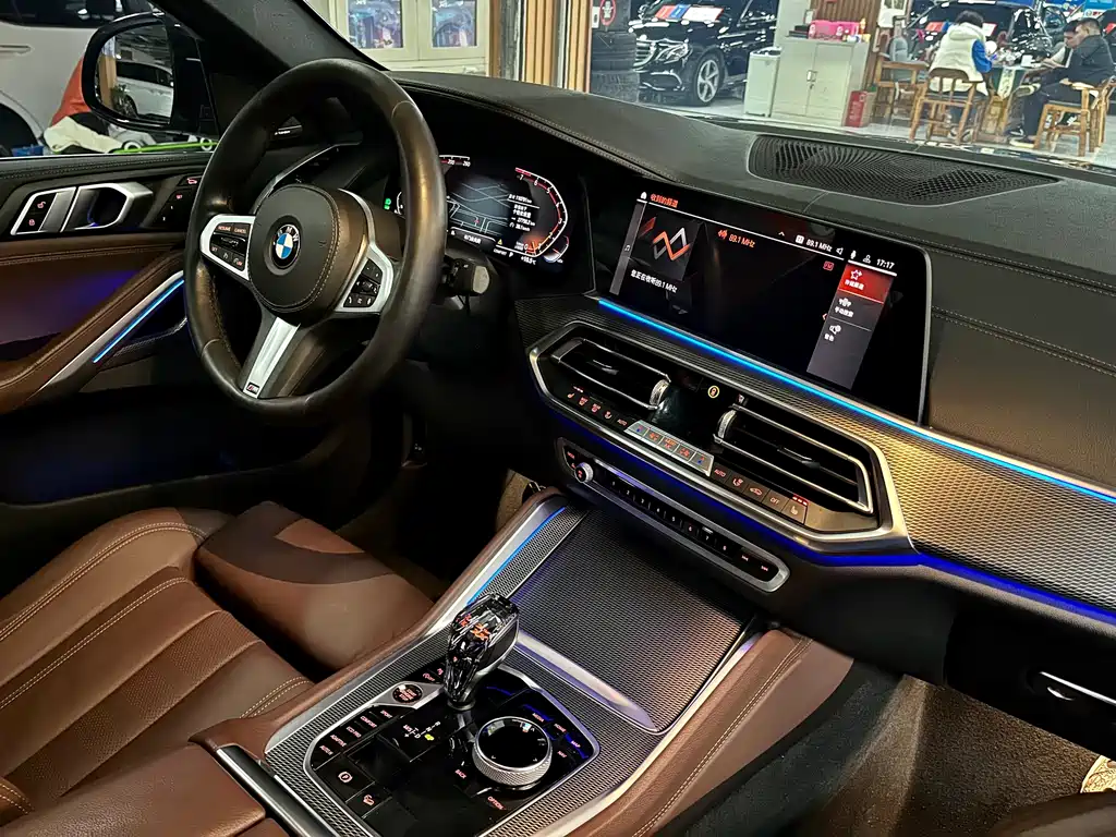 BMW X6 2021 — фото 16
