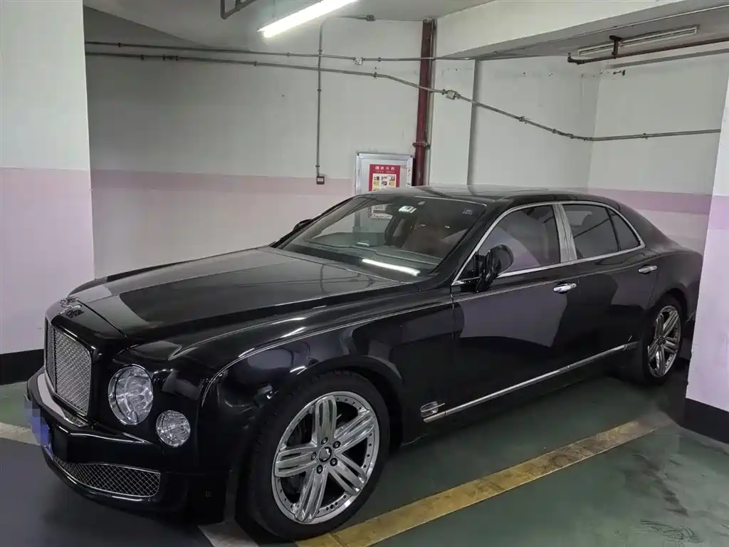Bentley Mulsanne 2016 — фото 1