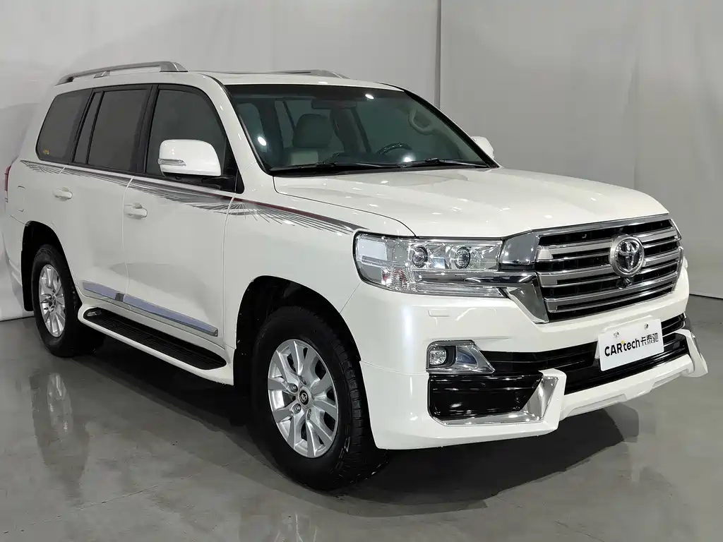 Toyota Land Cruiser 2020 — фото 3