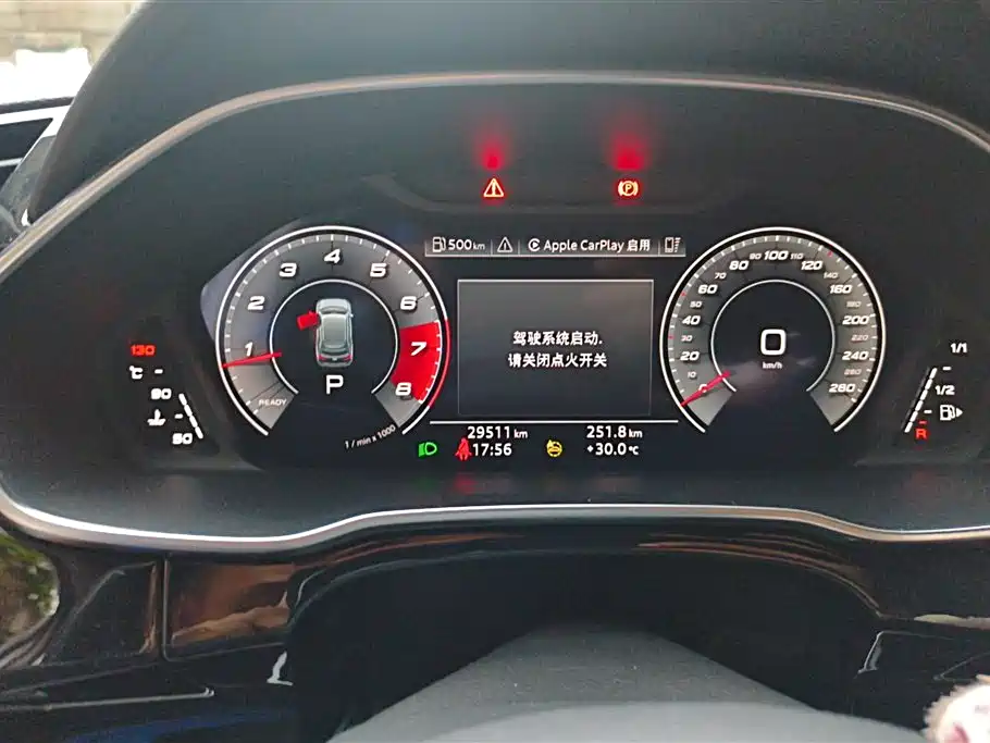 Audi Q3 2023 — фото 14
