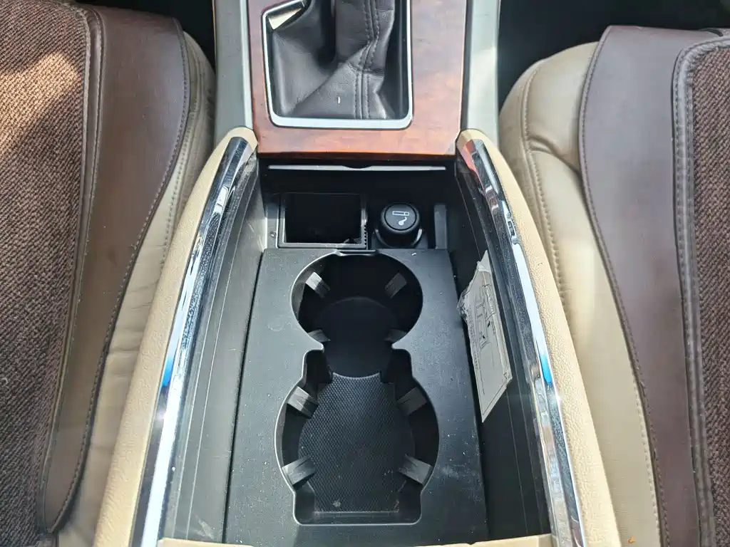 Buick LaCrosse 2011 — фото 21