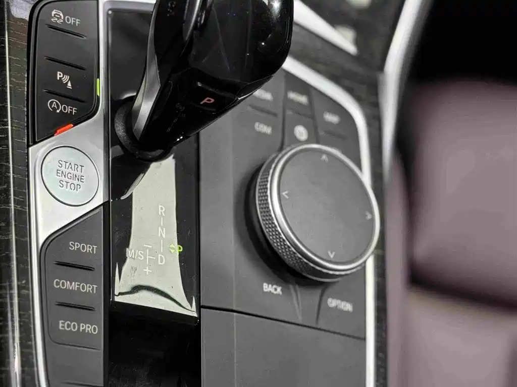 BMW 3 Series 2020 — фото 16