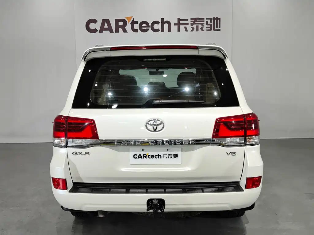 Toyota Land Cruiser 2017 — фото 17