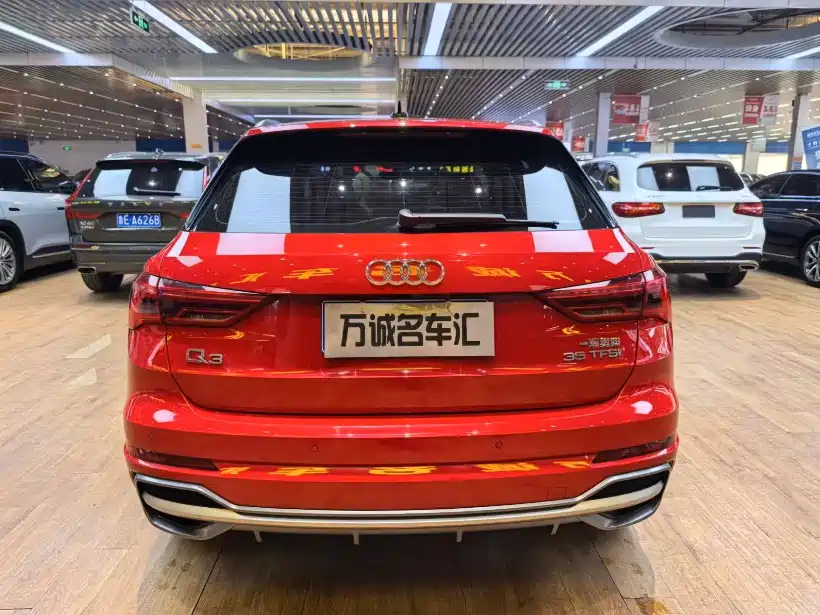 Audi Q3 2023 — фото 19
