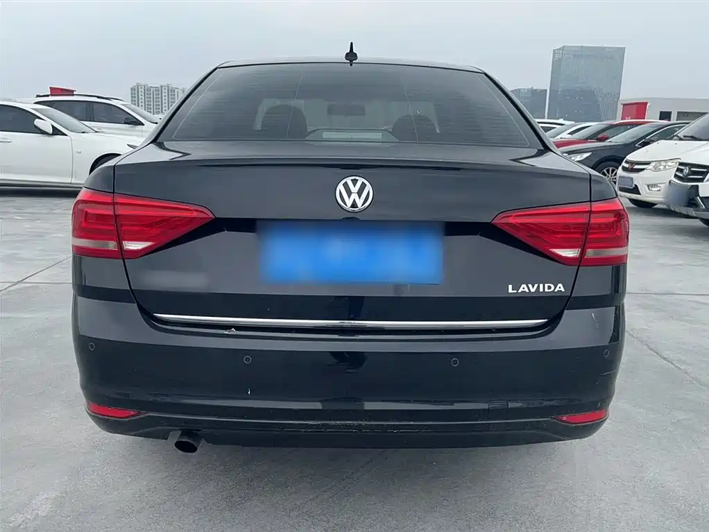 Volkswagen Lavida 2016