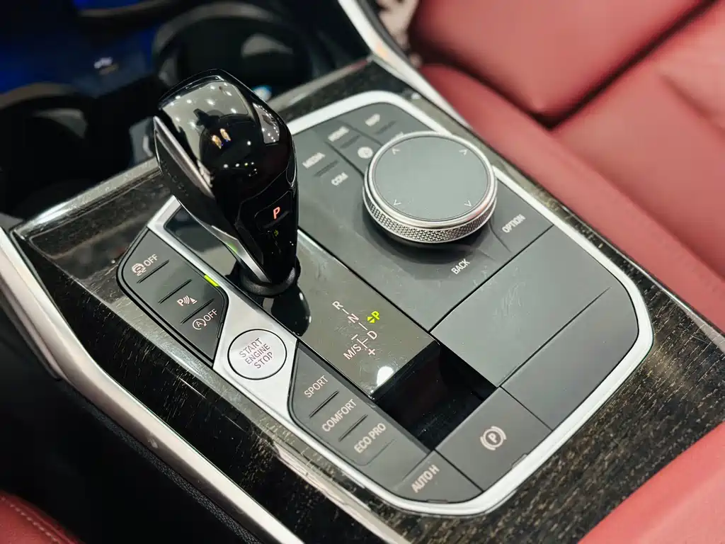 BMW 3 Series 2022 — фото 14