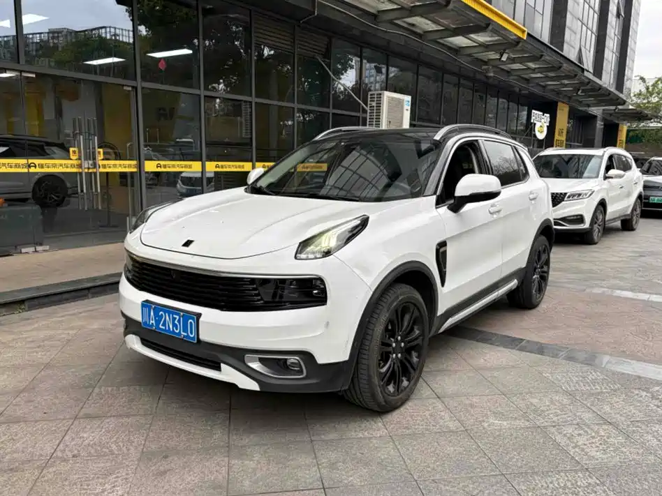 Lynk & Co 01 2019