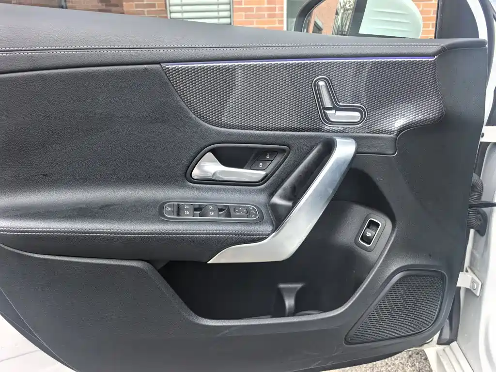 Mercedes-Benz A-Class 2021 — фото 19