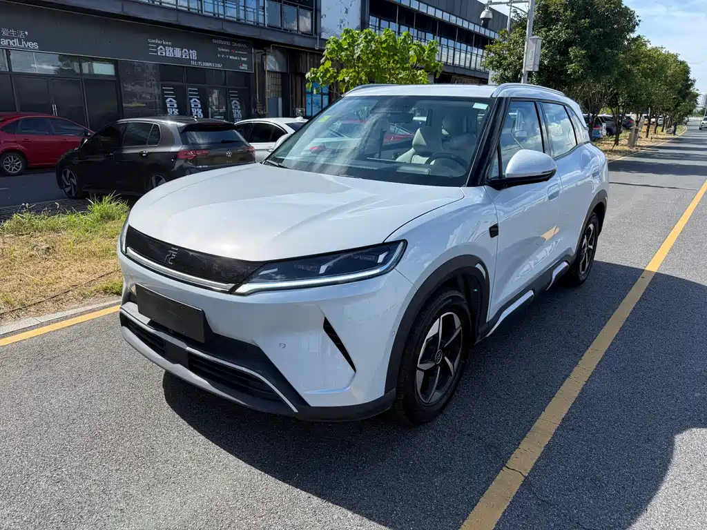 BYD Yuan UP 2025