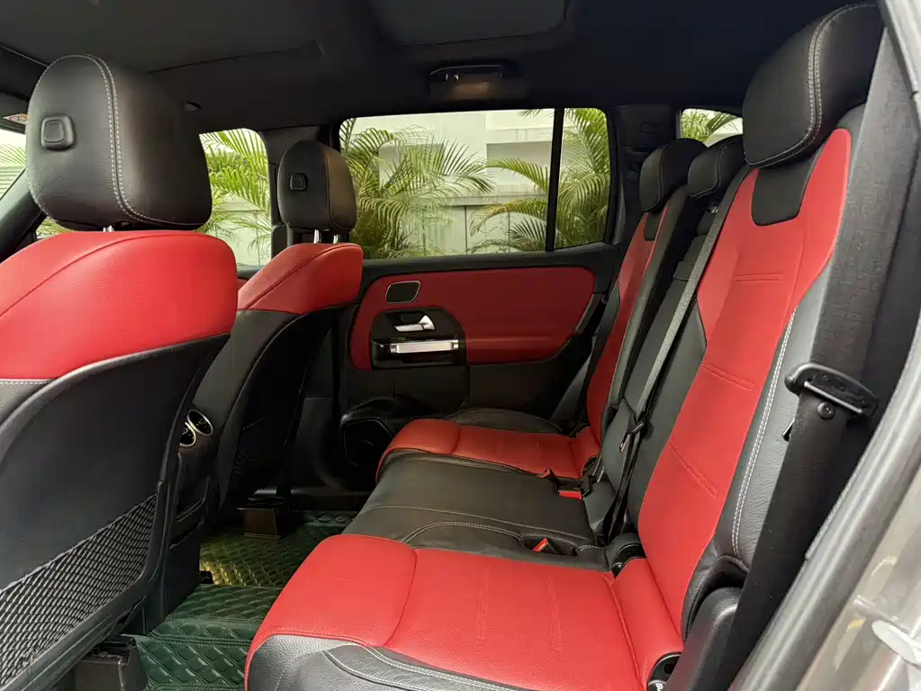 Mercedes-Benz GLB AMG 2021 — фото 13