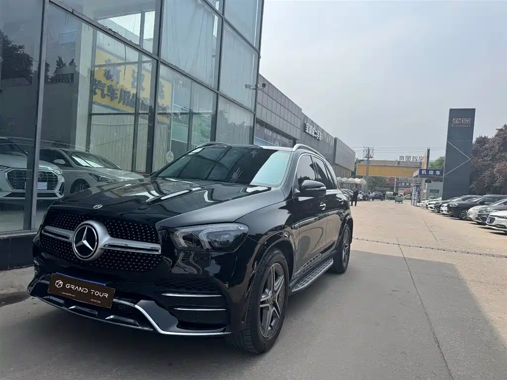 Mercedes-Benz GLE 2023 — фото 1