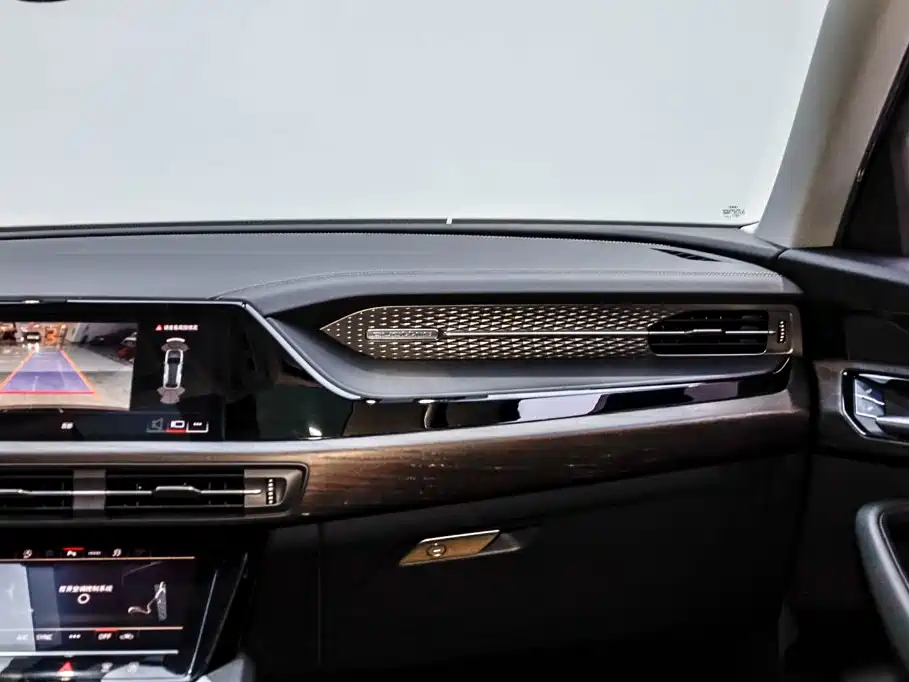 Audi Q6 2024 — фото 32