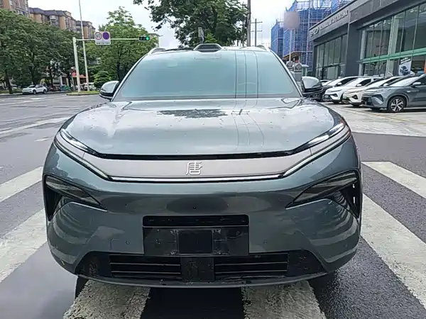 BYD Tang L 2025