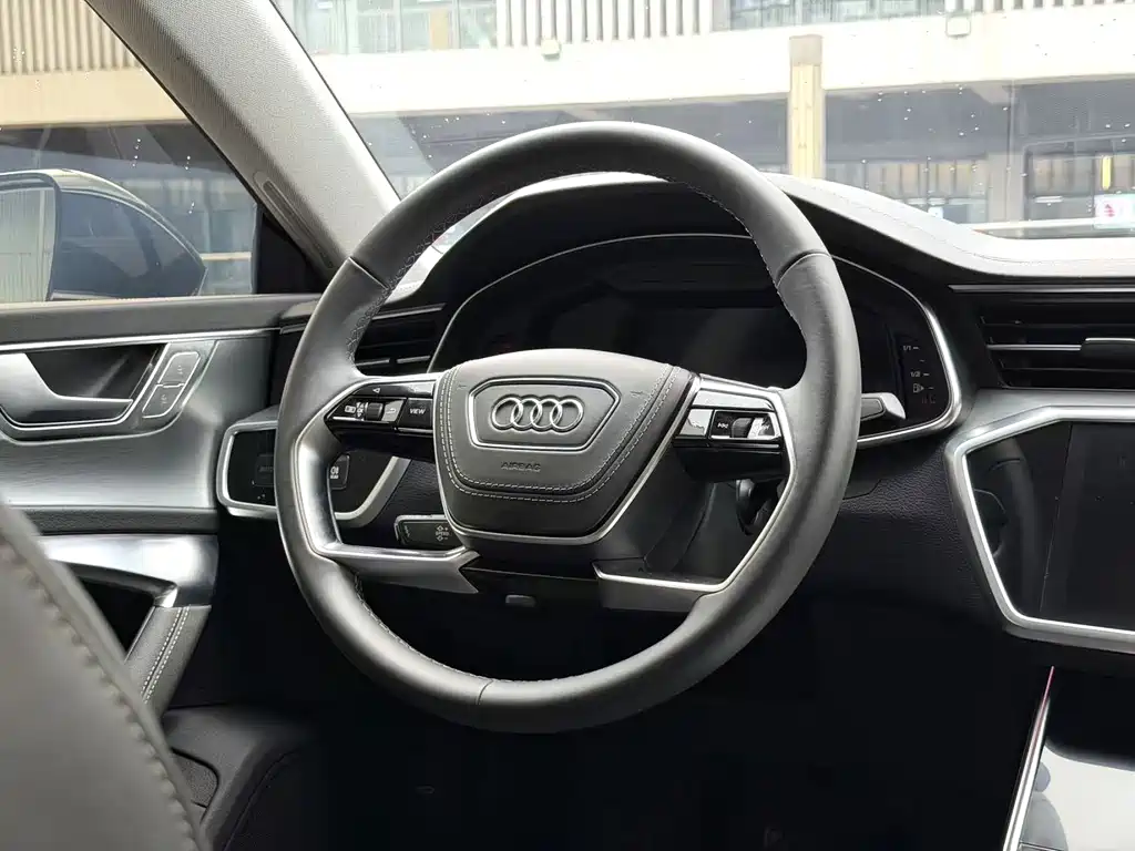 Audi A7L 2024 — фото 8